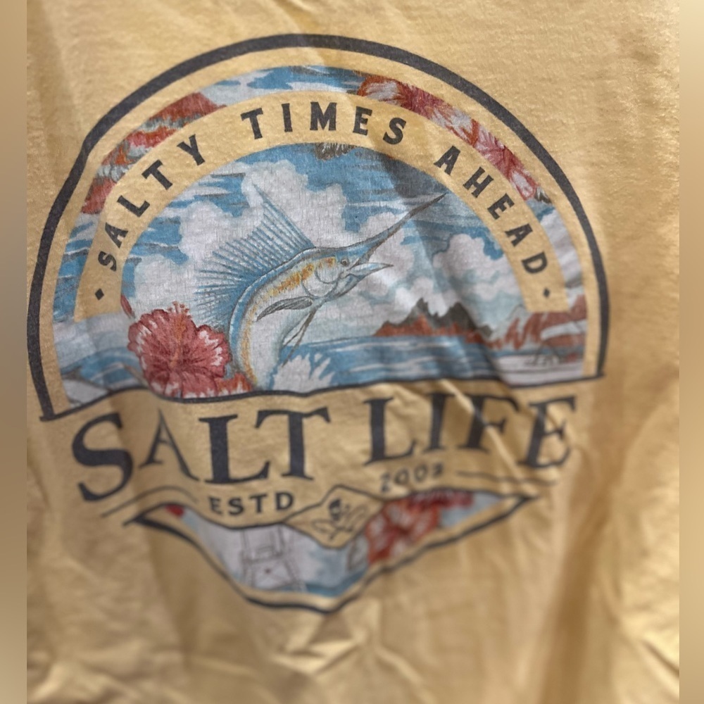 Salt Life pocket t shirt size large in GUC